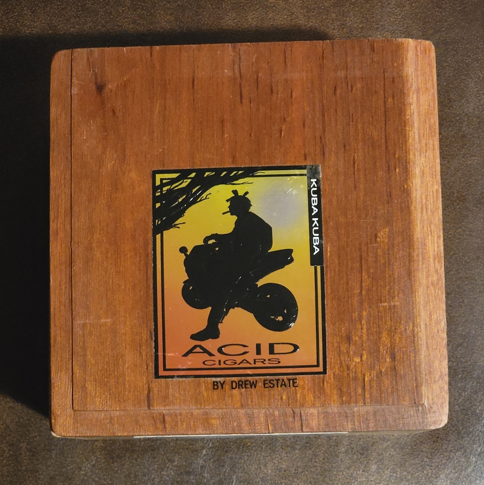 Empty Cigar Box - Picture 3 of 8